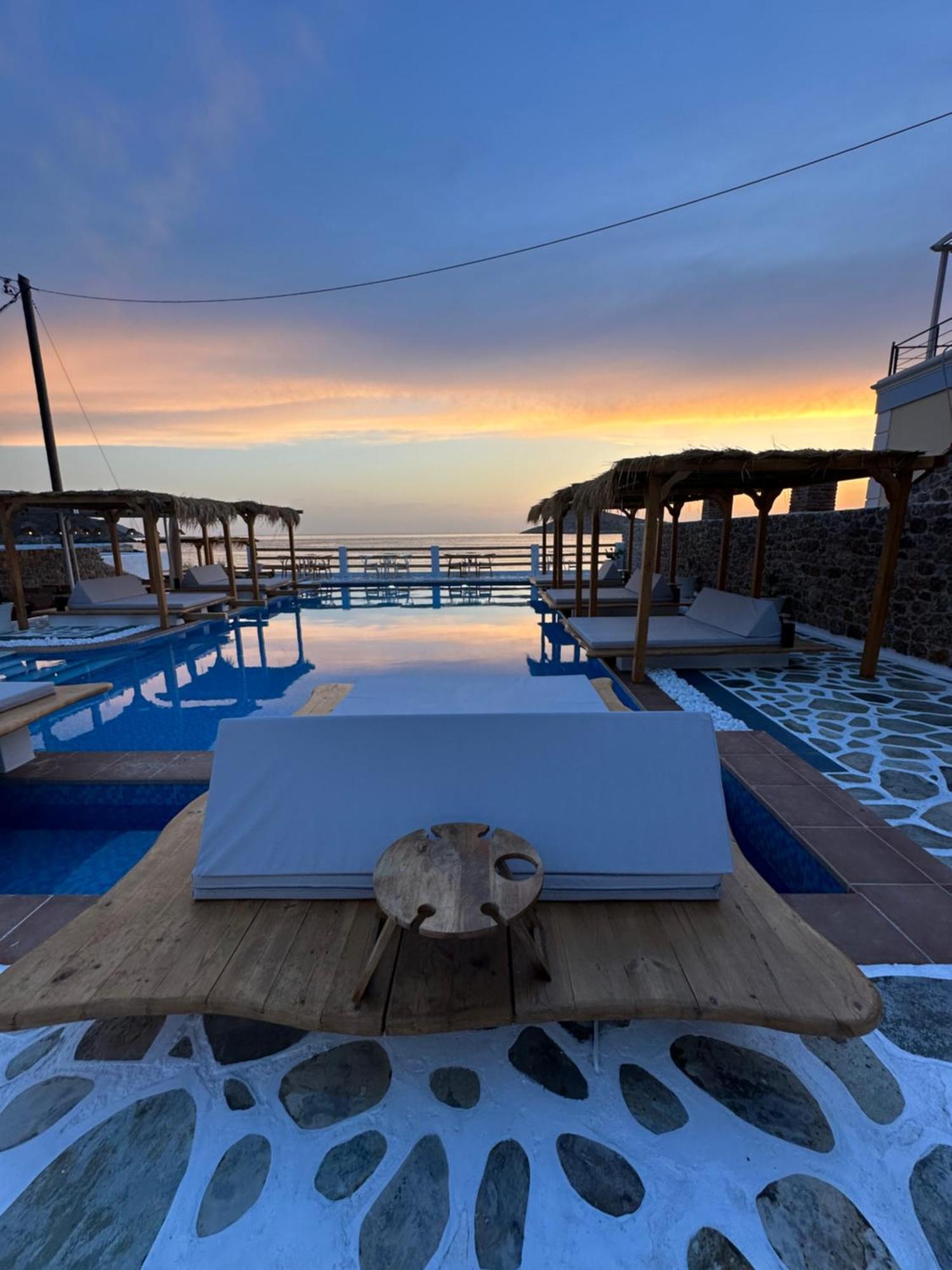 Spongia Hotel Suites & Spa Myrties Ngoại thất bức ảnh