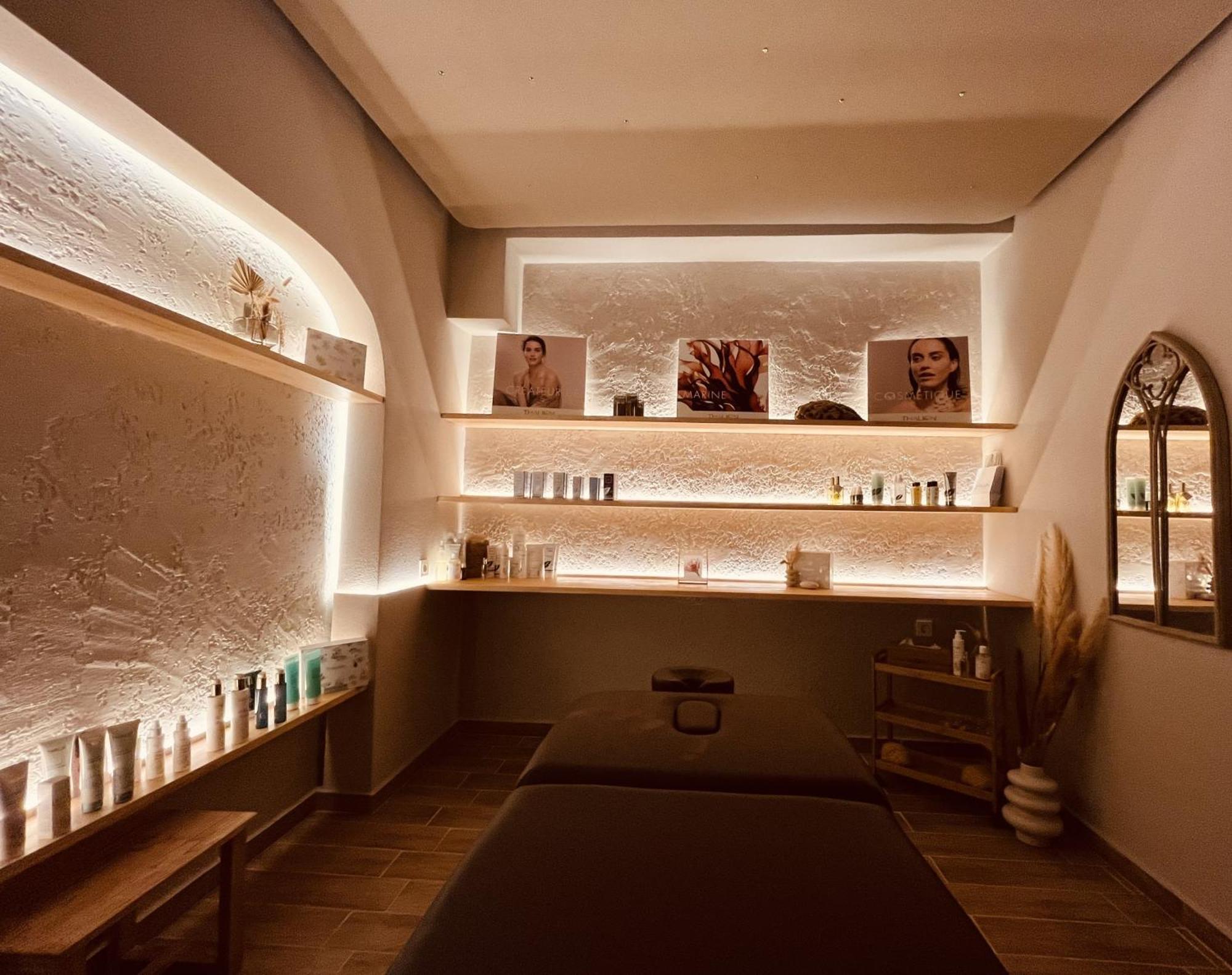 Spongia Hotel Suites & Spa Myrties Ngoại thất bức ảnh